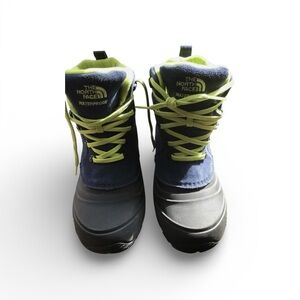The North Face . Blue, snow boots . NEW without box